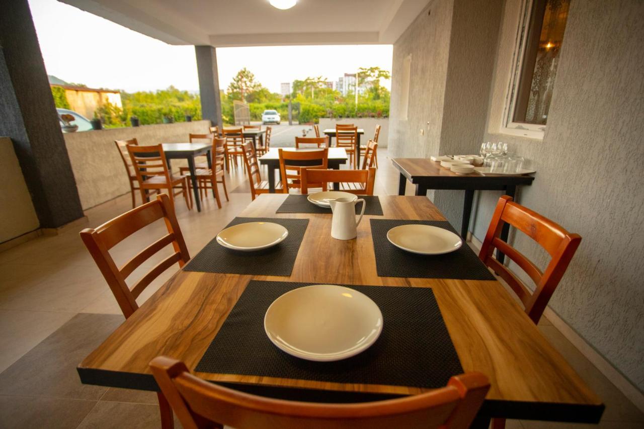 Pollux Hotel Batumi Exterior photo