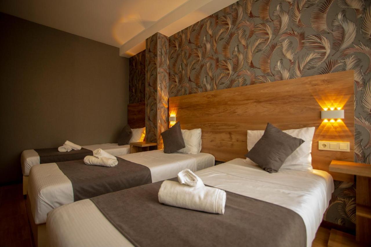 Pollux Hotel Batumi Exterior photo