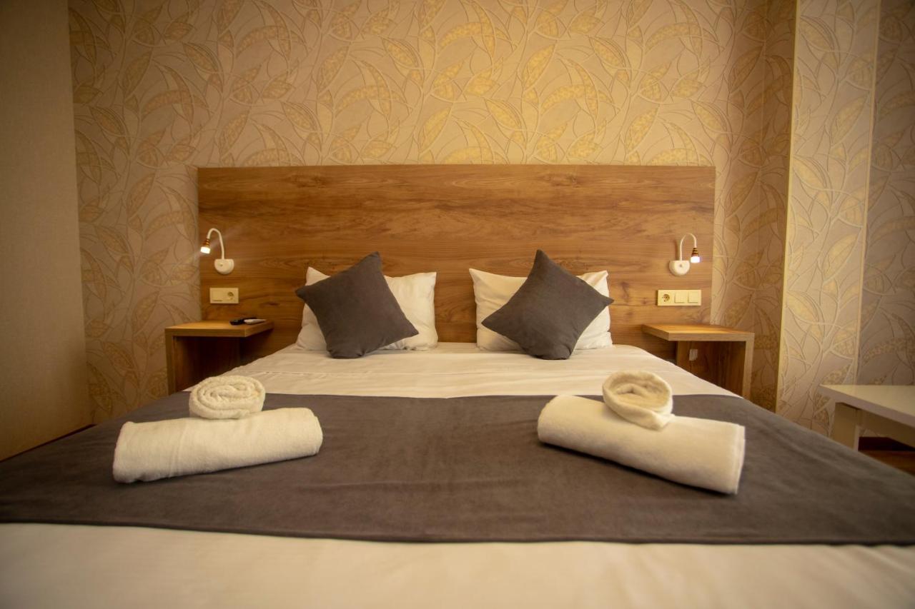 Pollux Hotel Batumi Exterior photo